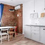 Rentplanet - Apartament Cybulskiego